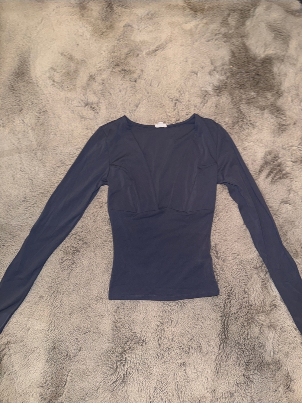 NWOT Garage Dark Greu Long Sleeve Fitted V Neck Top